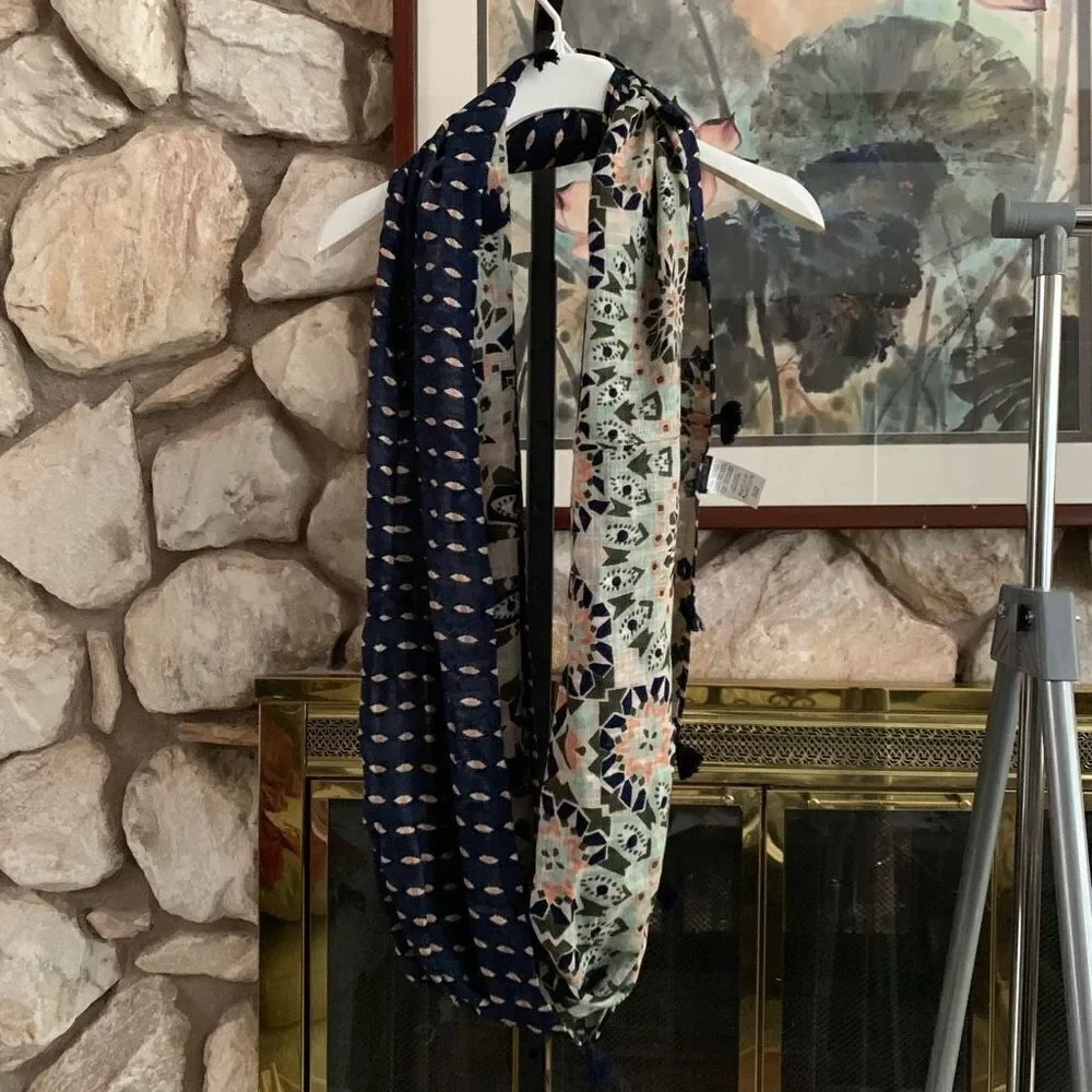 S&D reversible Infinity scarf in mosaic